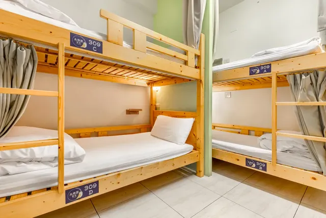 Forever Happiness Hostel-Bed in 4-Bed Male Dormitory Room-4