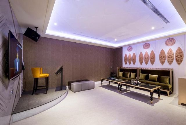 Norwegian Forest Leisure Motel-City Living Room-6
