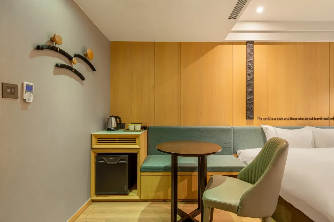 CHECK inn Taichung Wenxin Zhongqing