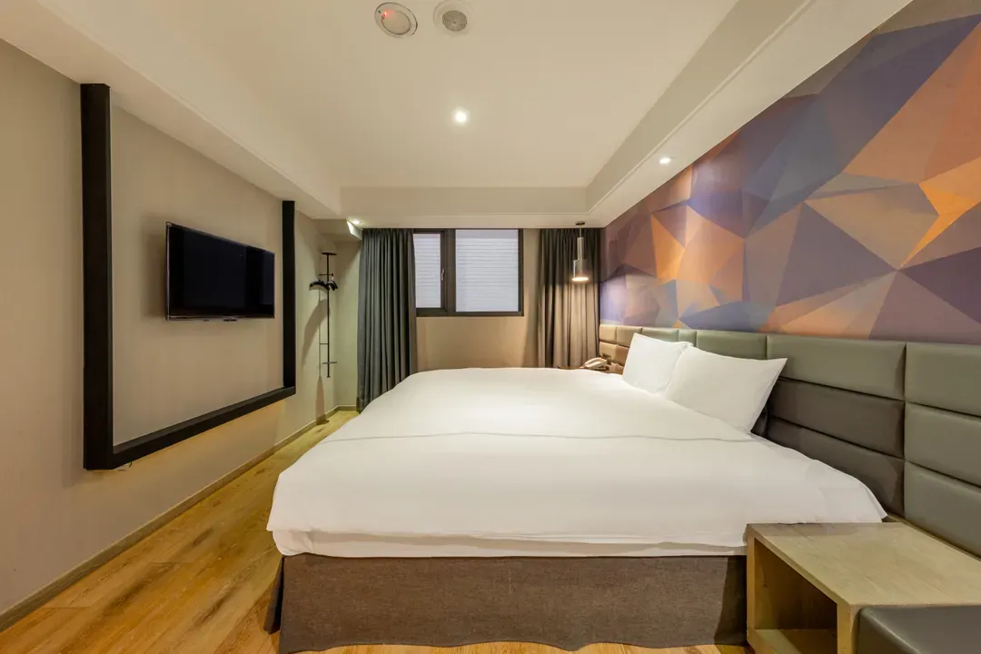 CHECK inn Taichung Wenxin Zhongqing