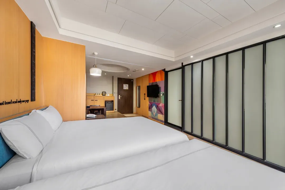 CHECK inn Taichung Wenxin Zhongqing