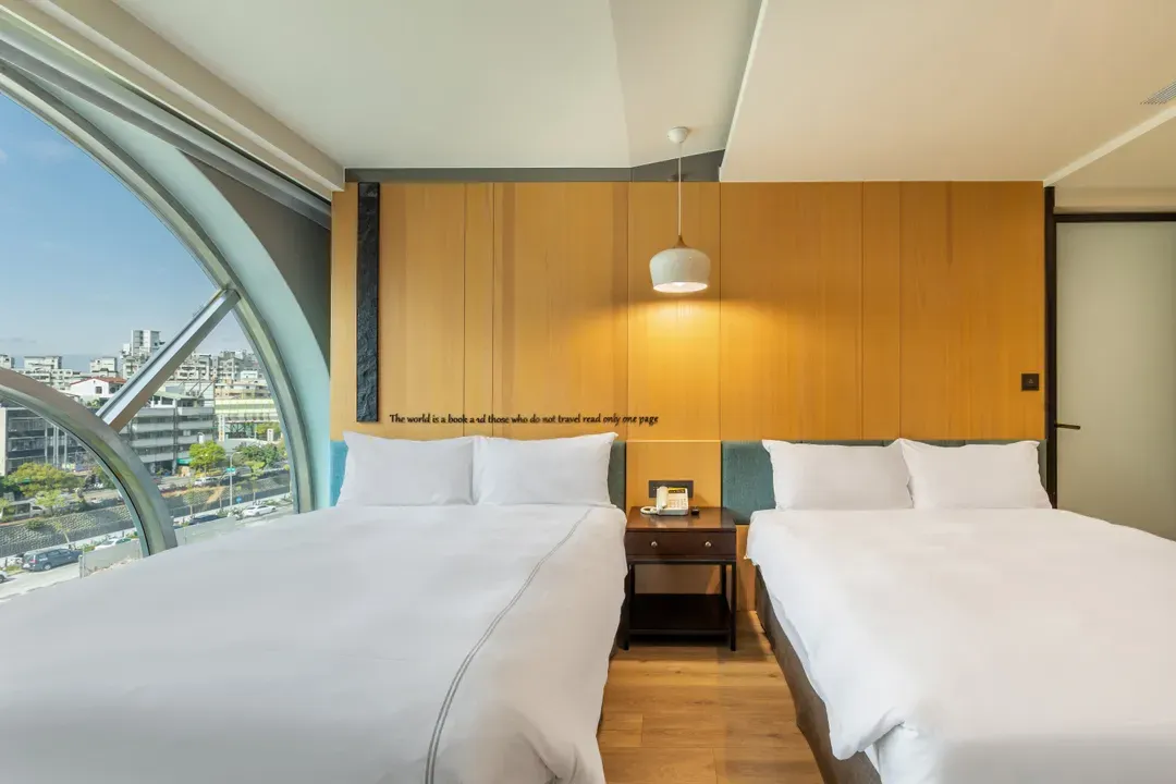 CHECK inn Taichung Wenxin Zhongqing