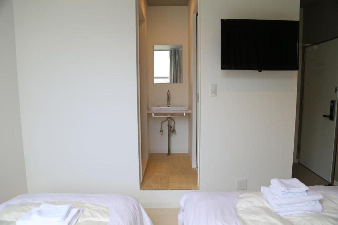 IWATOYAMA HOTEL (Iwatoyama Hostel)