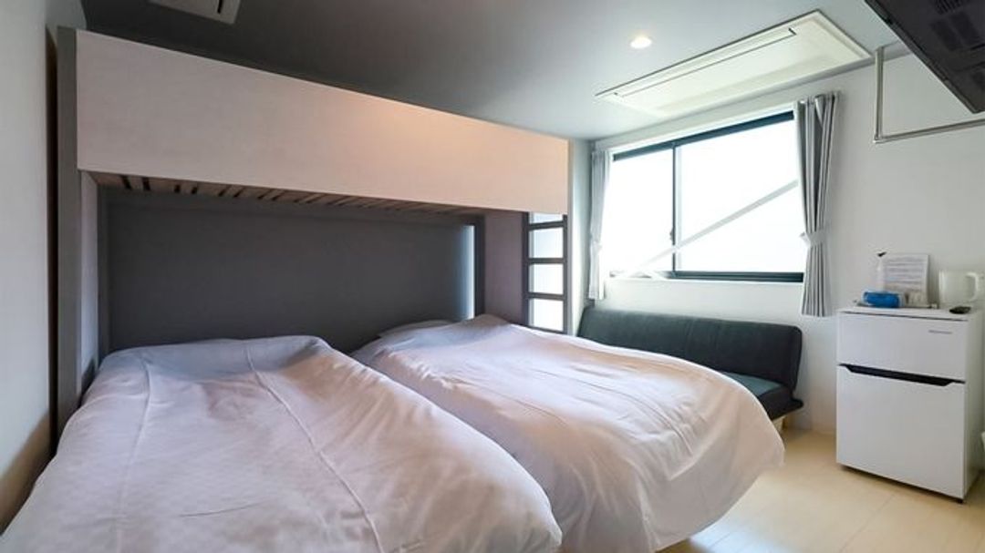 IWATOYAMA HOTEL (Iwatoyama Hostel)