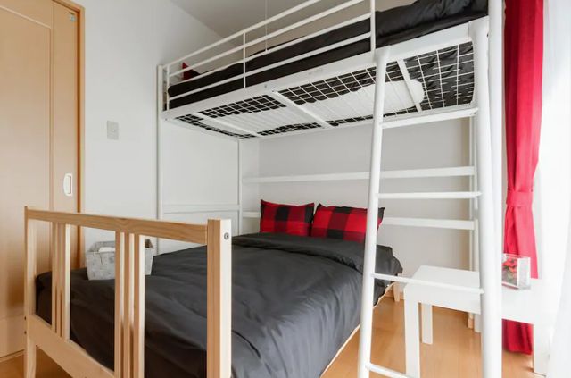 Bed room