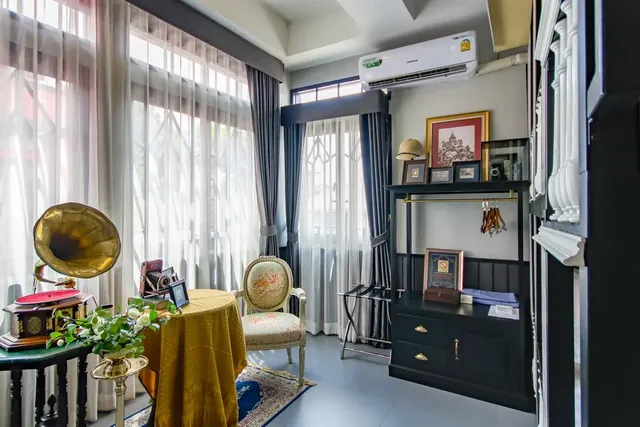 De Phanakron Boutique Hotel-Deluxe Family Suite with breakfast-3