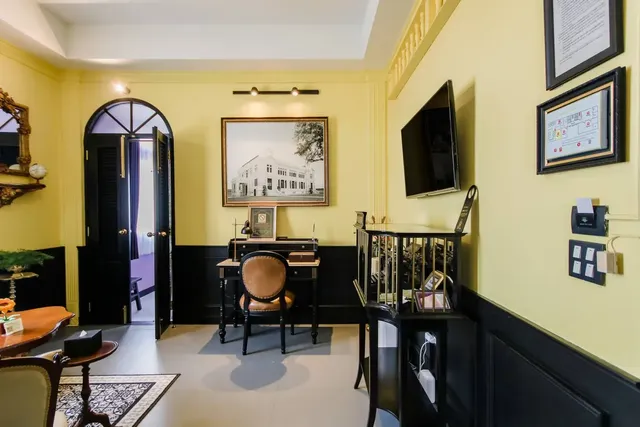 De Phanakron Boutique Hotel-Deluxe Family Suite with breakfast-9