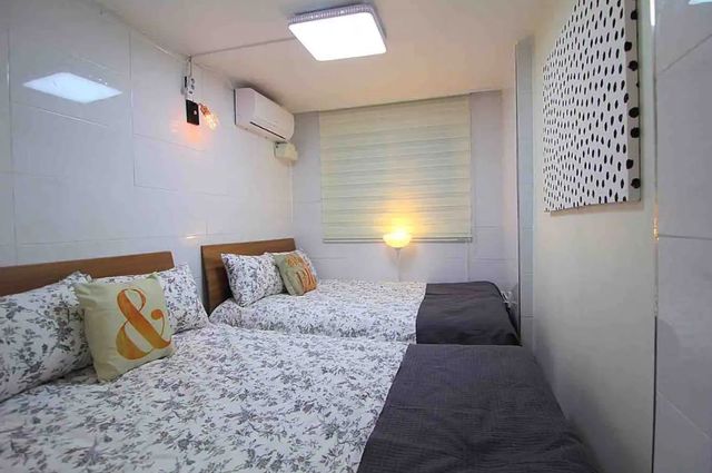 陳&蘇吉居 IV｜9分鐘到弘大入口站 近延央公園-7-11人入住 (102號房) *此房為半地下客房*-6