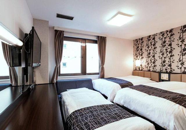 APA Hotel Sapporo Odori Koen-Standard Triple Room-1