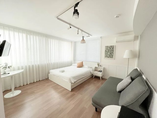 達達的屋 延南/弘大｜6分鐘到弘大入口站 近延央公園-一廳三室公寓，可入住7位#H22-5