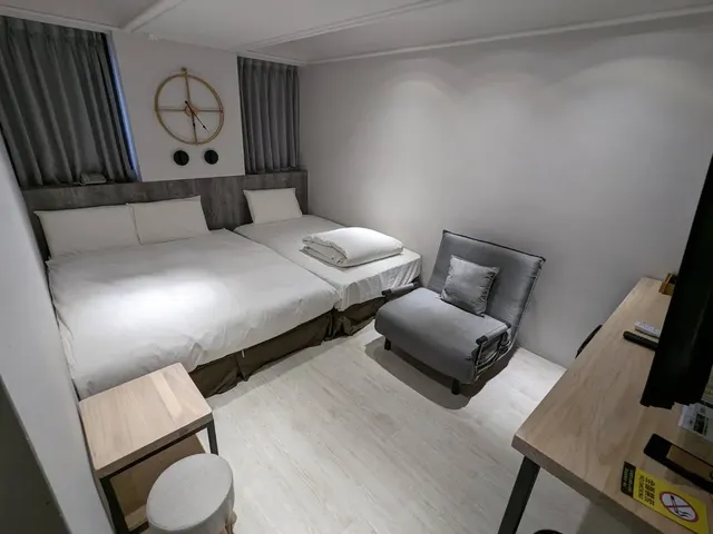 亞馨文旅 YesHome Hotel-家庭三人房-9