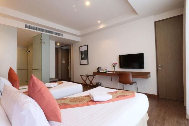 On 8 Sukhumvit Nana Bangkok-Saffron Premier Twin Room (Room only)-7