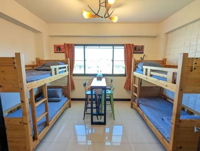 一人一床最舒適 one bed for one person, super comfortable