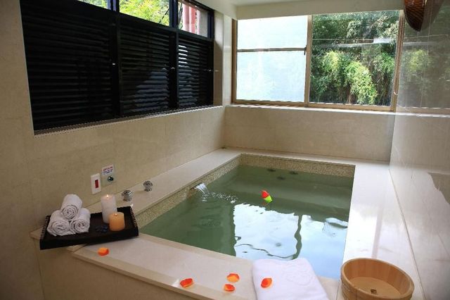 雲頂溫泉行館-雲頂四人房Deluxe Quadruple Room【不挑房】-5