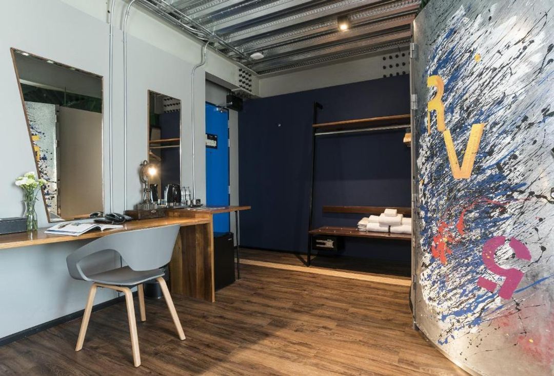 MeStyle Garage Hotel - SHA Extra Plus