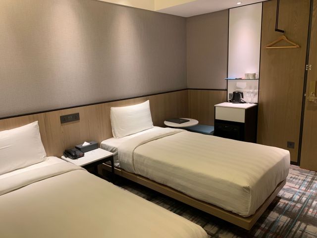 德立莊酒店-西門館 | 捷運西門站4號出口-精緻雙床房-1-無窗 (不含早餐)-5