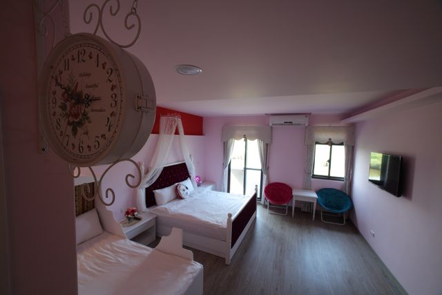 Tong Lehui theme paternity bed and breakfast-202 girl feelings - carriage quadruple room-6
