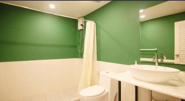 The Ellis Bangkok-Deluxe Queen Room No.1-3