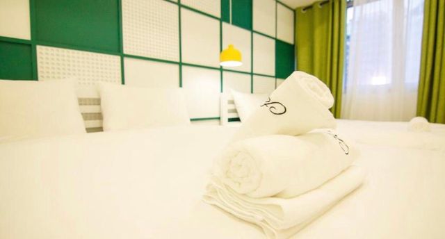 The Ellis Bangkok-Triple room with private bathroom-1
