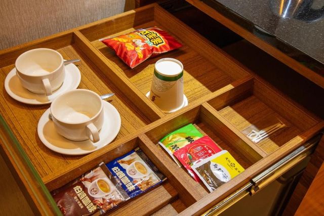 MINIBAR