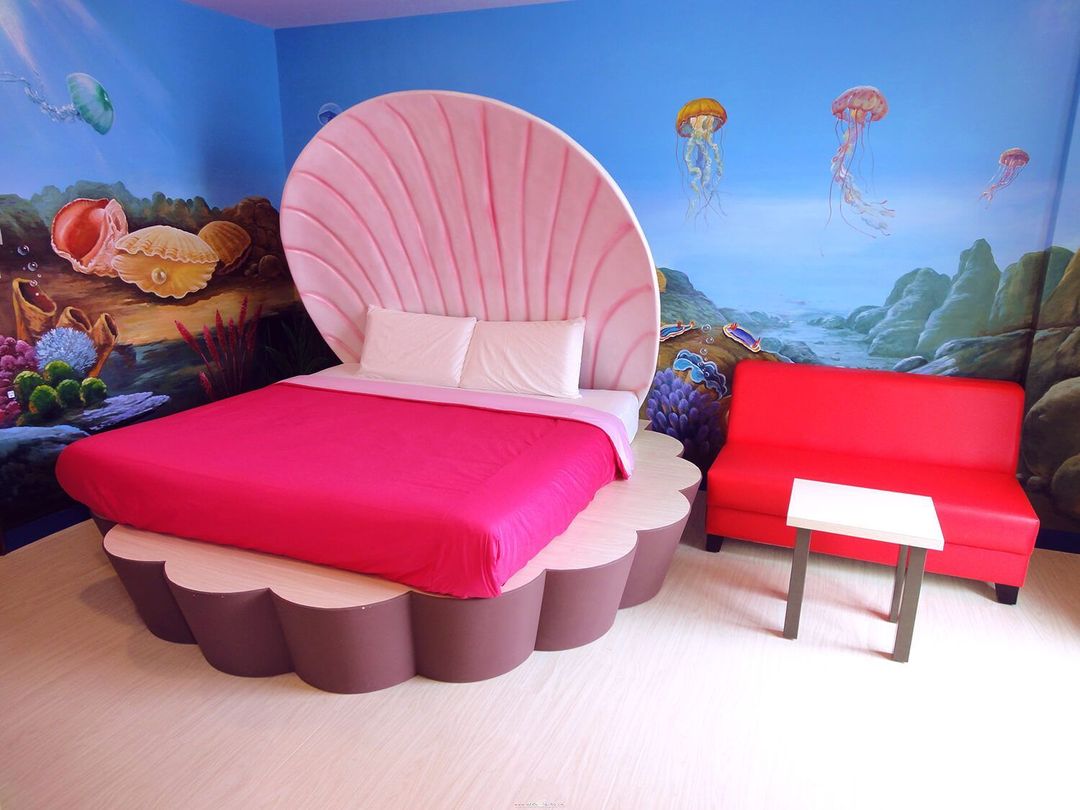 Little Ryukyu Boath House B & B