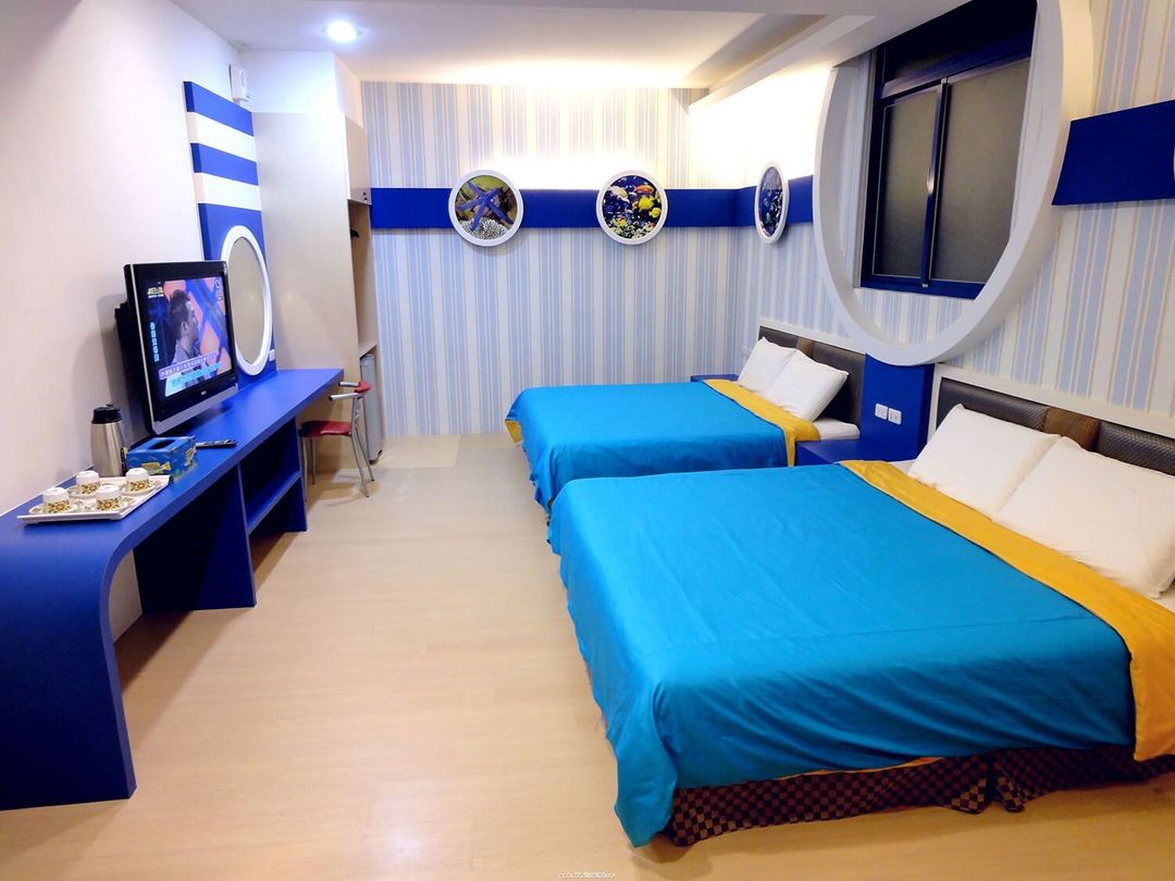 Little Ryukyu Boath House B & B