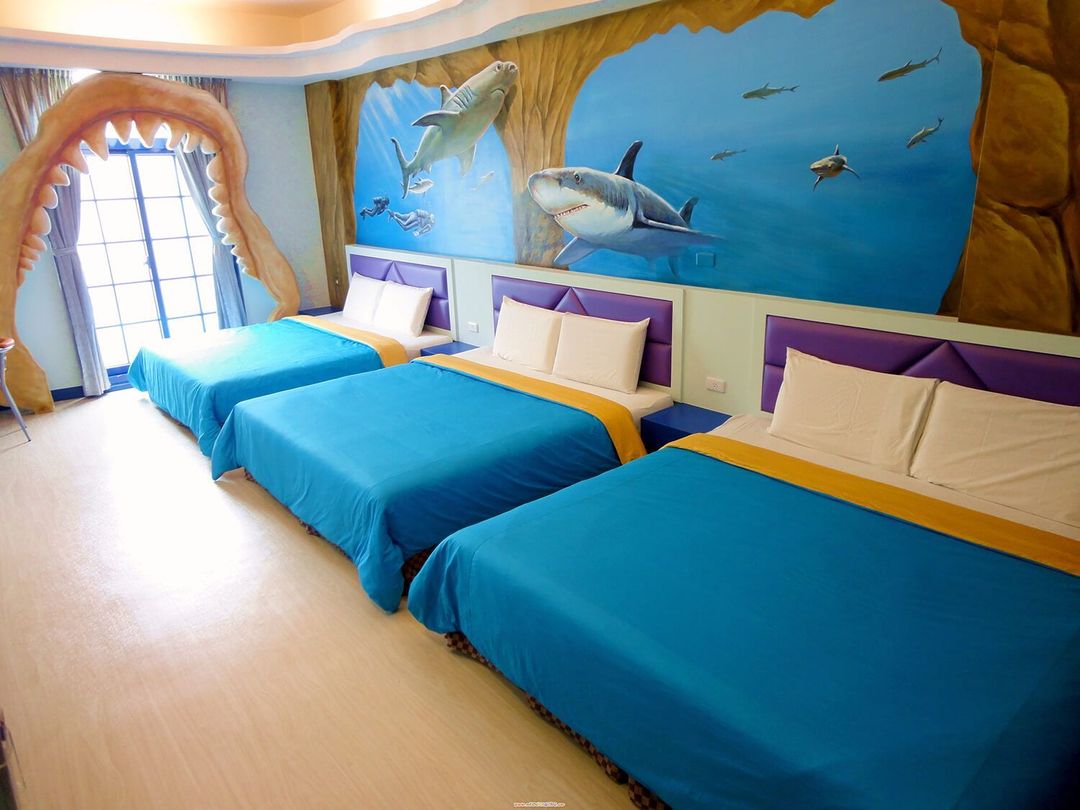 Little Ryukyu Boath House B & B