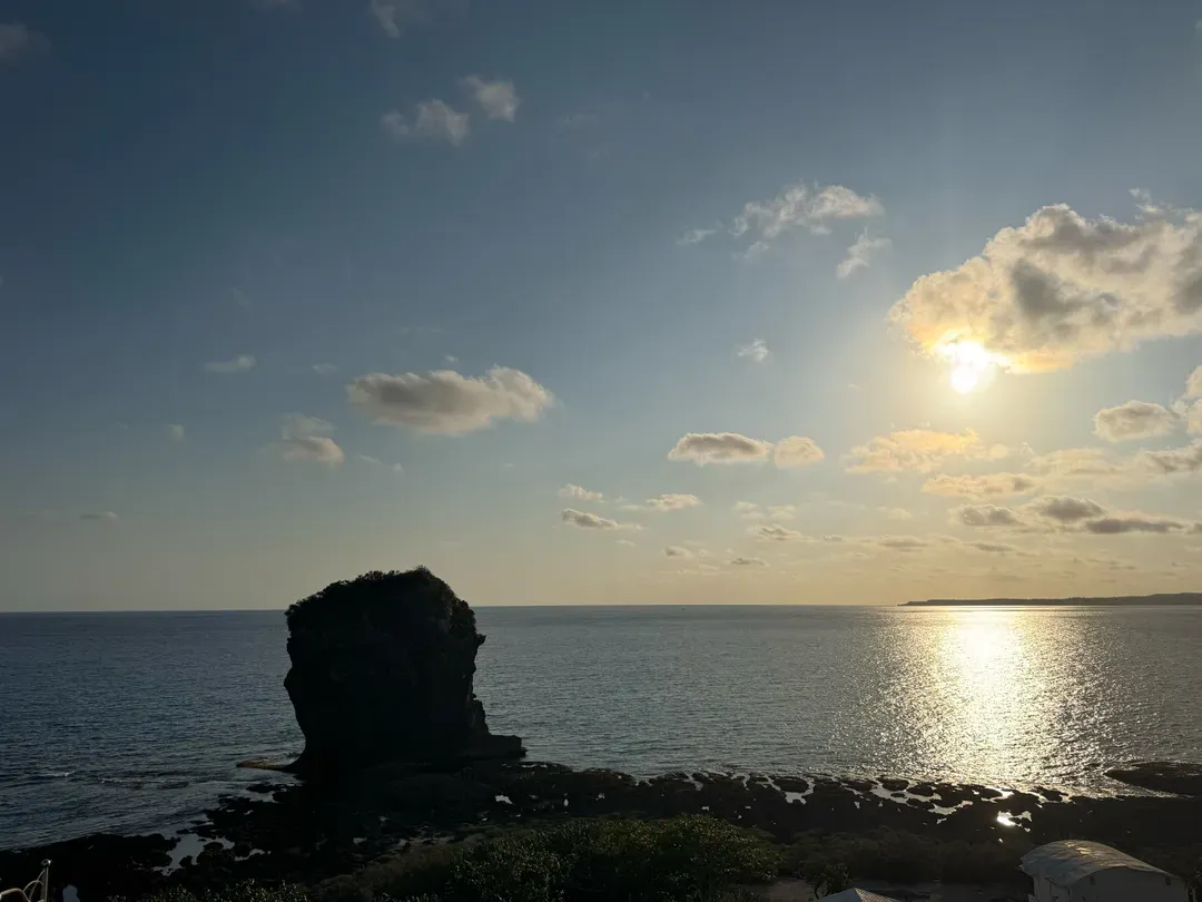 垦丁明君旅栈｜帆船石正对面