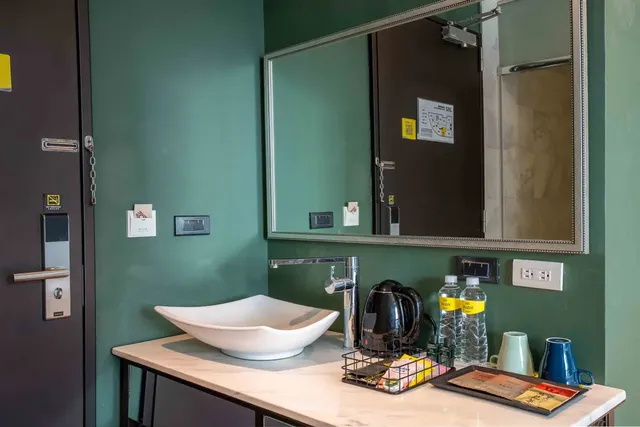 CHECK inn Taichung Ziyou-Classic Twin Room-14