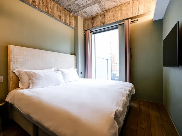 Check inn Hive-Standard Double Room-2