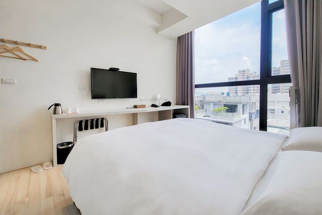 CHECK inn Express Taichung Fuxing-Superior Double Room-2