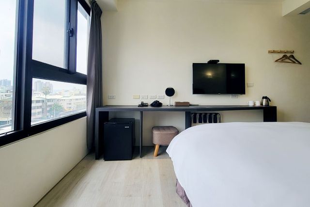 CHECK inn Express Taichung Fuxing-Standard Double Room-4