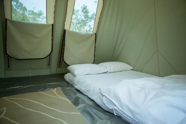 雙人床，1人1枕1被