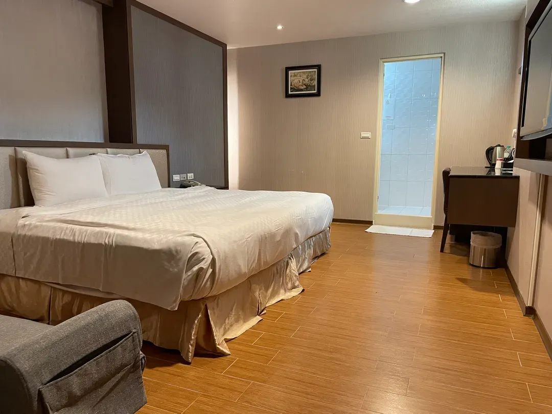 花鄉商旅 (花鄉旅館連鎖-左營店)