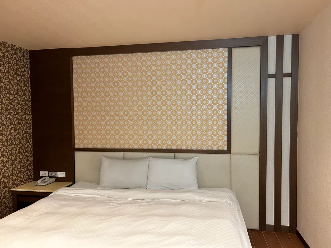 花鄉商旅 (花鄉旅館連鎖-左營店)