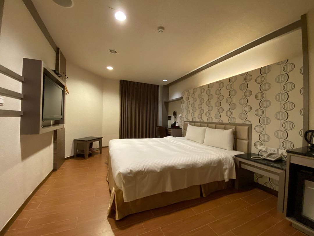 花鄉商旅 (花鄉旅館連鎖-左營店)