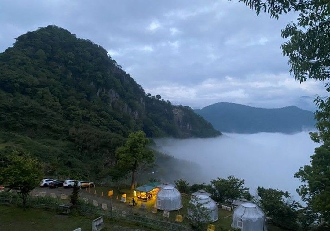 相思园景观露营区｜星空泡泡屋！云海星空双重享受、海陆火锅飨宴