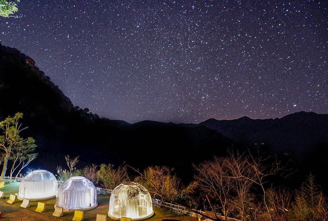 相思园景观露营区｜星空泡泡屋！云海星空双重享受、海陆火锅飨宴