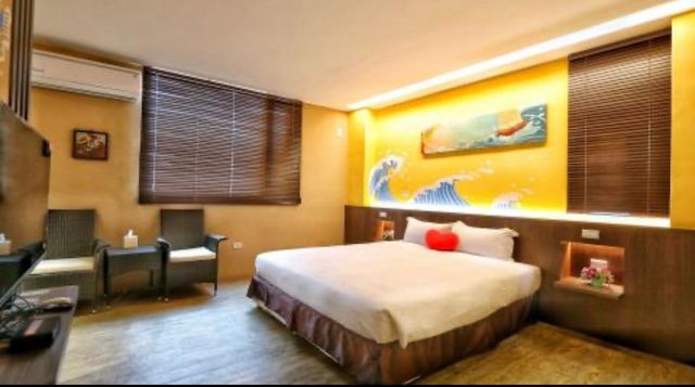 301精緻雙人房附陽台泳池