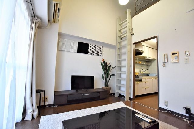 Residential Hotel Bevel Tokyo-Deluxe Family Room-4