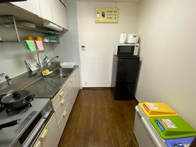 Residential Hotel Bevel Tokyo-Deluxe Family Room-9