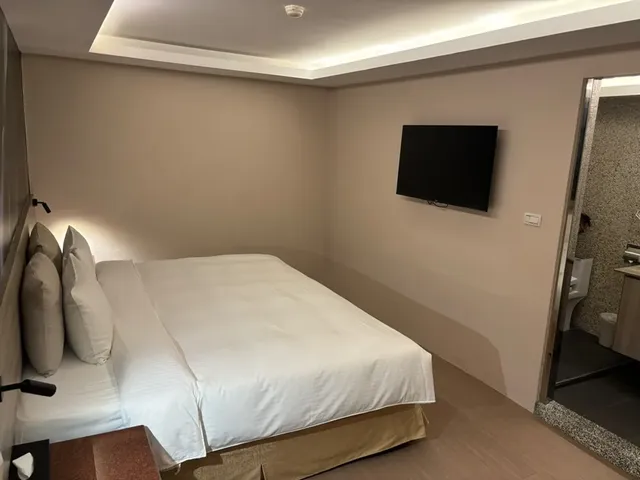 悅豪大飯店｜新竹館-無窗標準雙人房-4