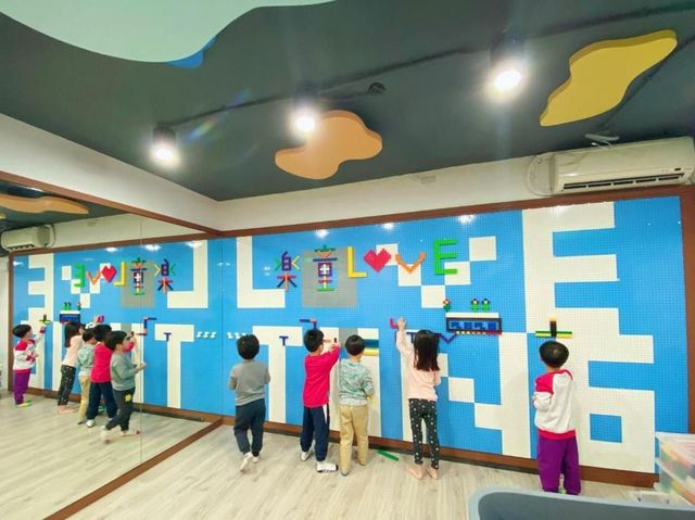 樂童主題行館-經濟雙床房（無窗）-含早餐-5