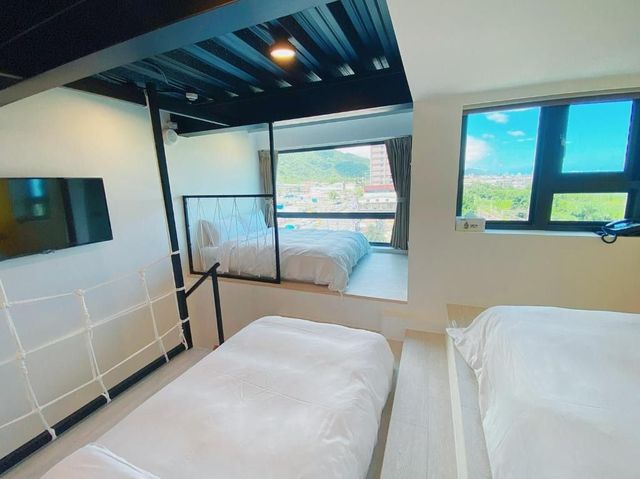 樂童主題行館-樓中樓火車四人房 -01 -含早餐-1
