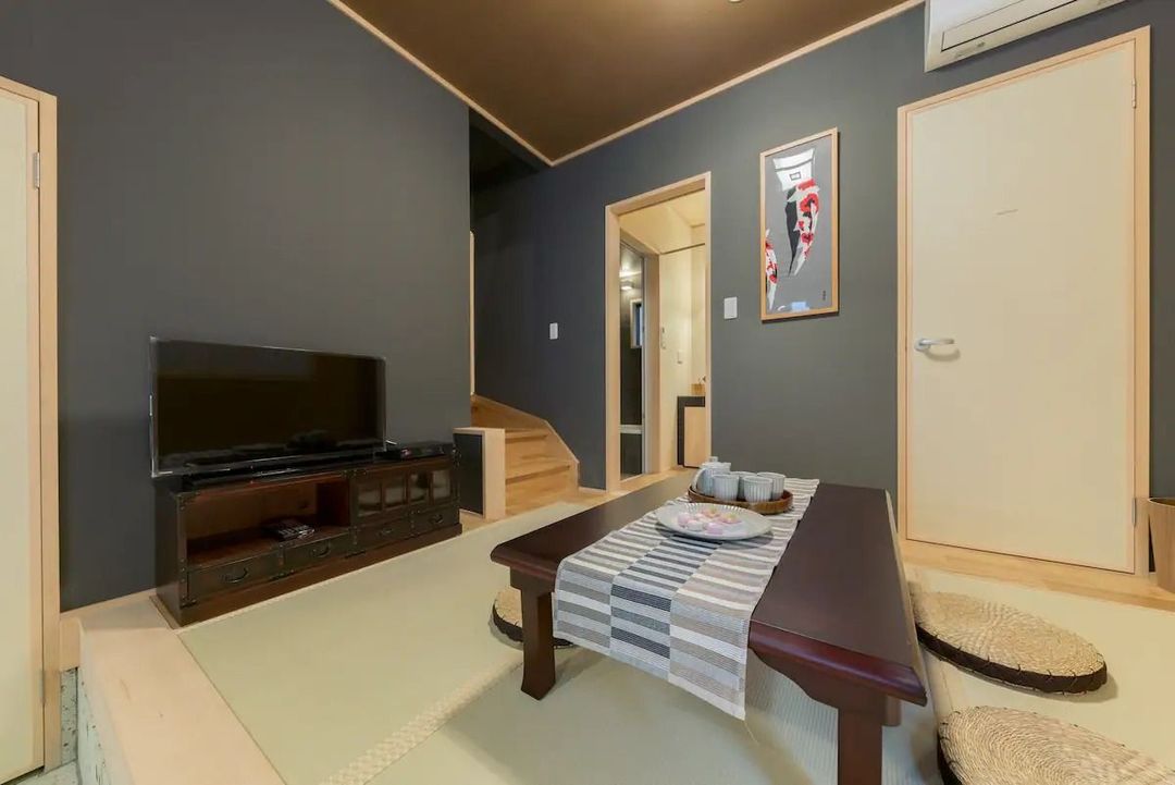 Yamanote Line/Direct access to Shinjuku, Ginza, and Roppongi/2 toilets, 1 bathroom/Max 5pax/Elegant Japanese-style villa