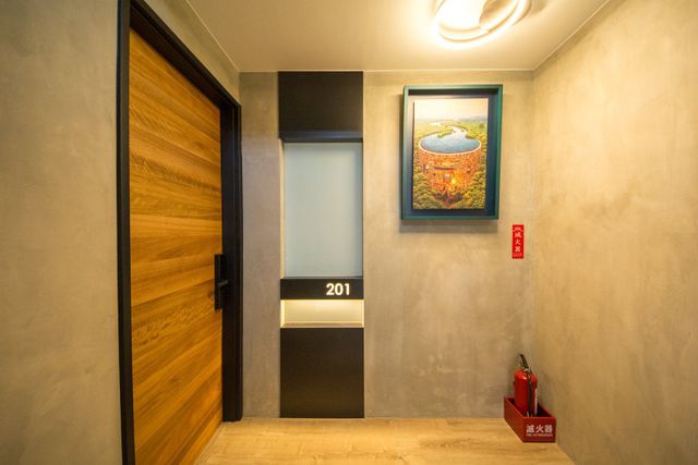 Three Adds One Homestay-10 people private building-14