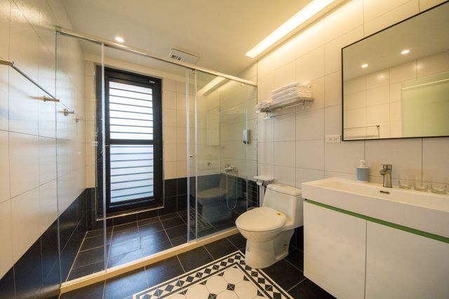 Three Adds One Homestay-10 people private building-7
