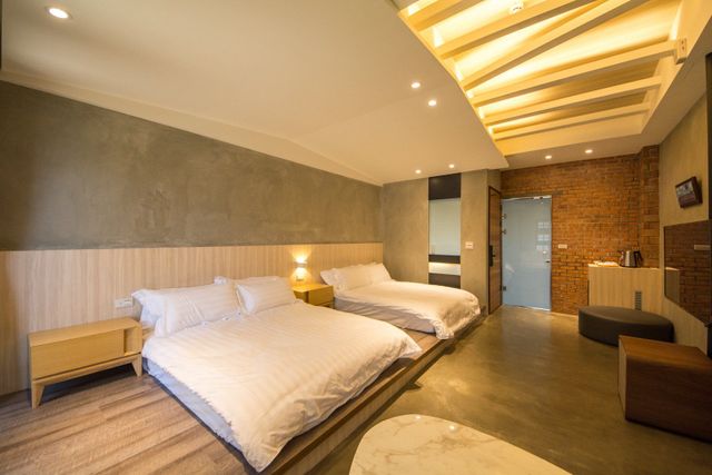 Three Adds One Homestay-10 people private building-3