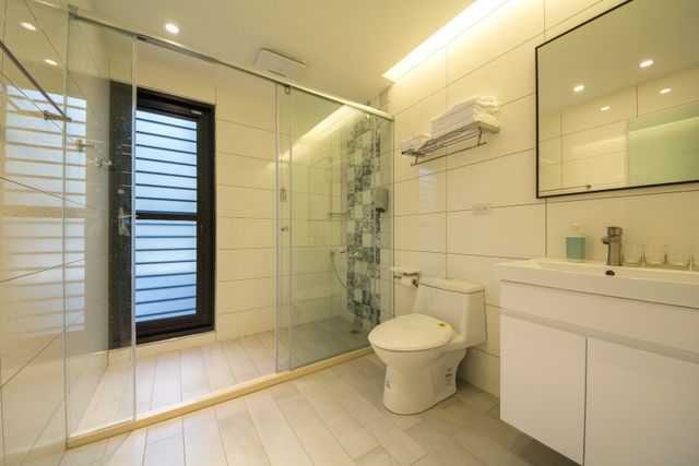 Three Adds One Homestay-10 people private building-10