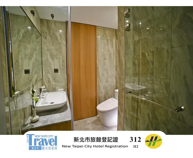 新北驛德世紀酒店 l 四星級、有窗房-驛德家庭房 (四人房)-5